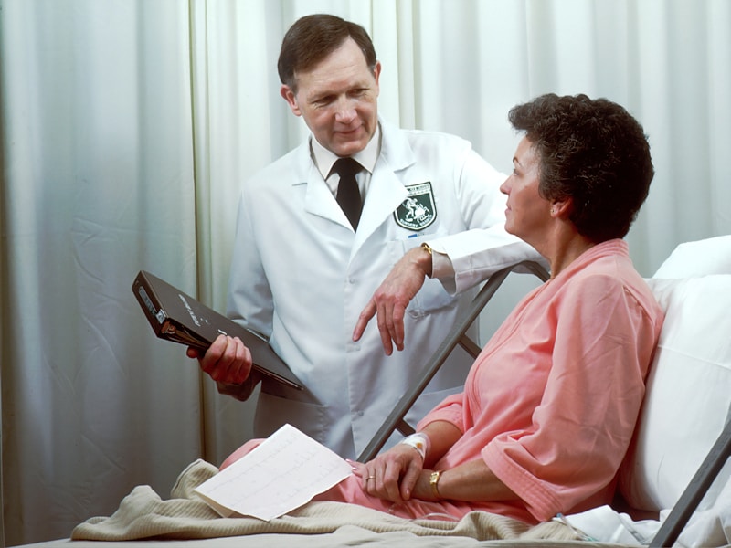 Elderly care - gentle bandage removal for seniors